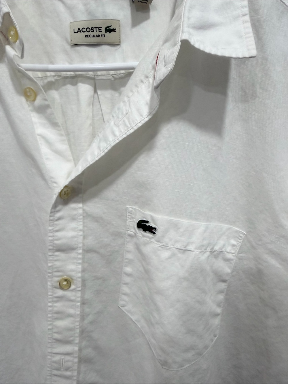 Lacoste White Regular Fit Button-Down Shirt with Crocodile Logo